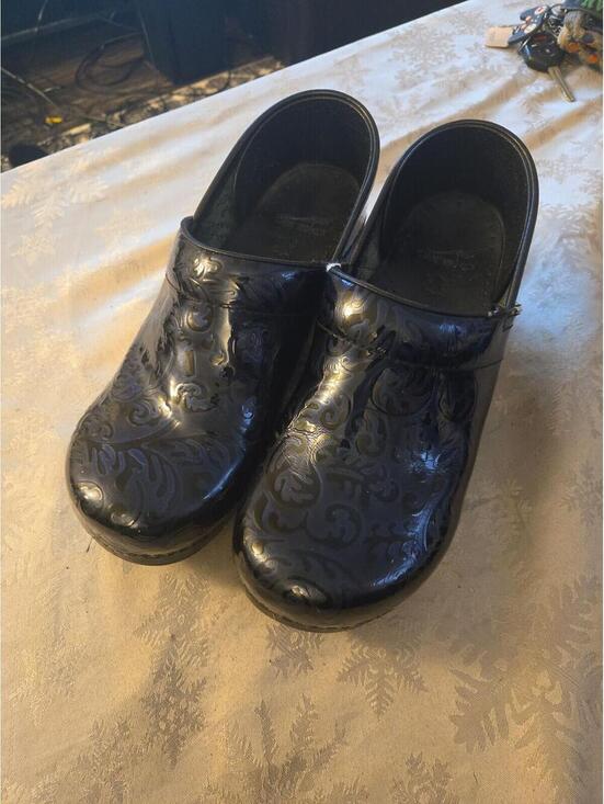 Dansko Shoes - Dansko Professional Black Tooled Patent Leather Clogs Size EU 40